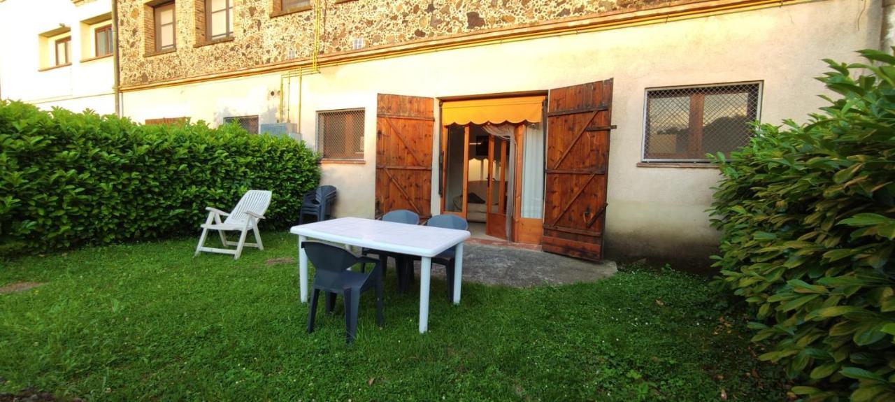 Apartaments Les Voltes Les Preses Exterior photo